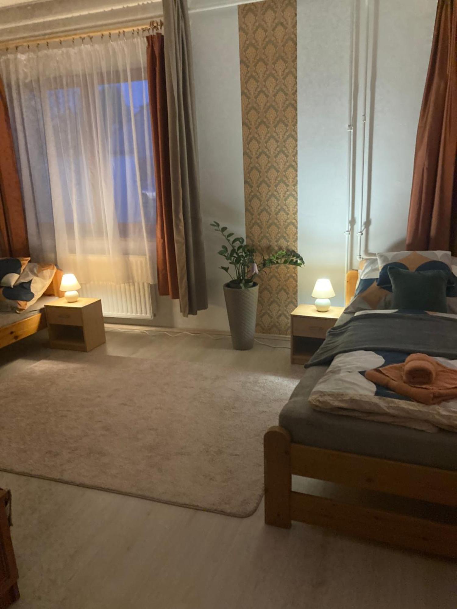Ferienwohnung Tavaszpart Vendeghaz Szegedin Exterior foto
