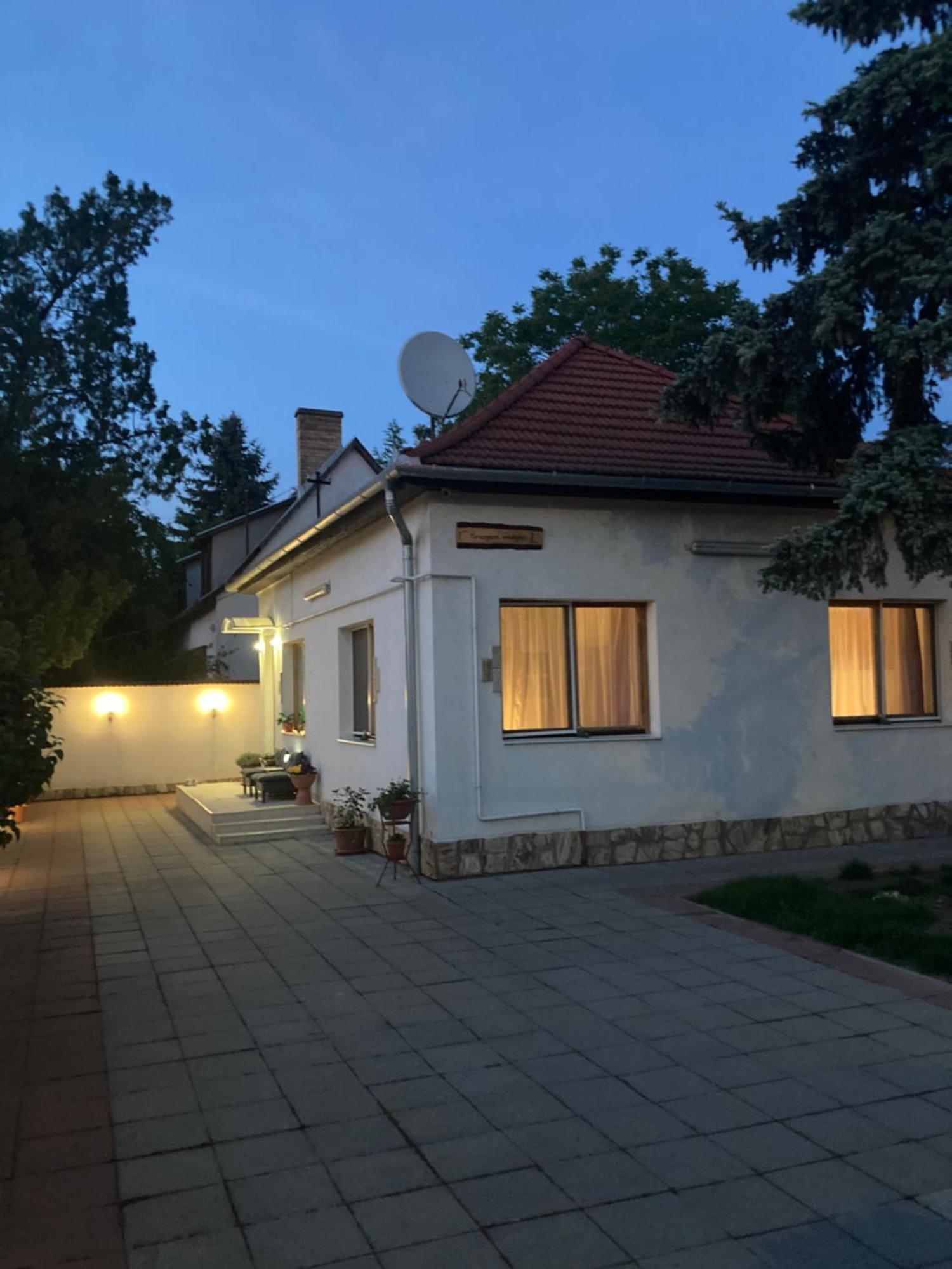 Ferienwohnung Tavaszpart Vendeghaz Szegedin Exterior foto